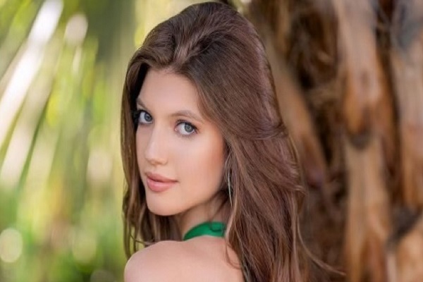 Alexa Reddy